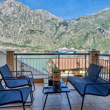 J&M Apartment Kotor Exterior foto