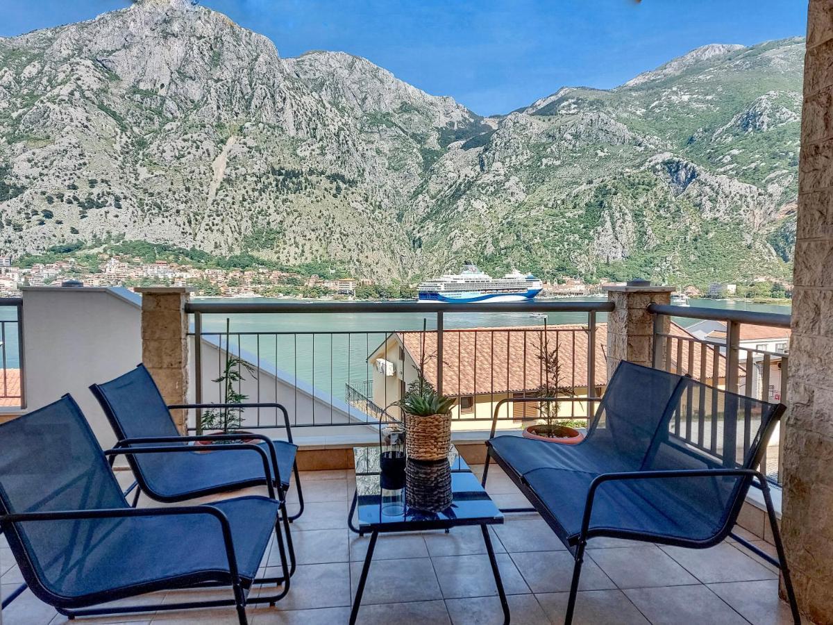 J&M Apartment Kotor Exterior foto