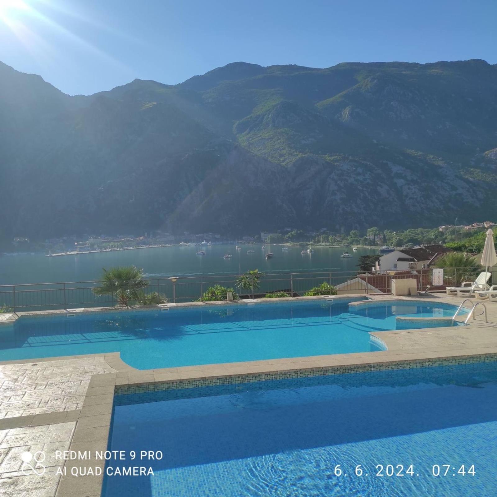 J&M Apartment Kotor Exterior foto